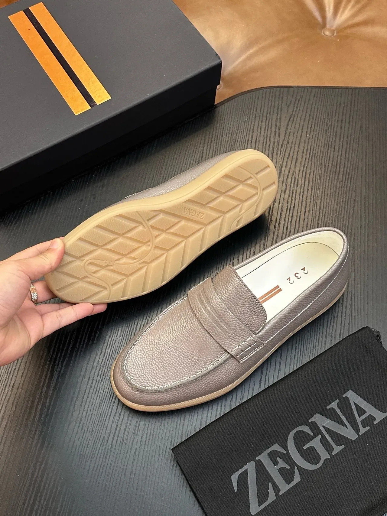 Zegna بيني لوافر رمادي جلد بيبلد نعل مطاطي 2