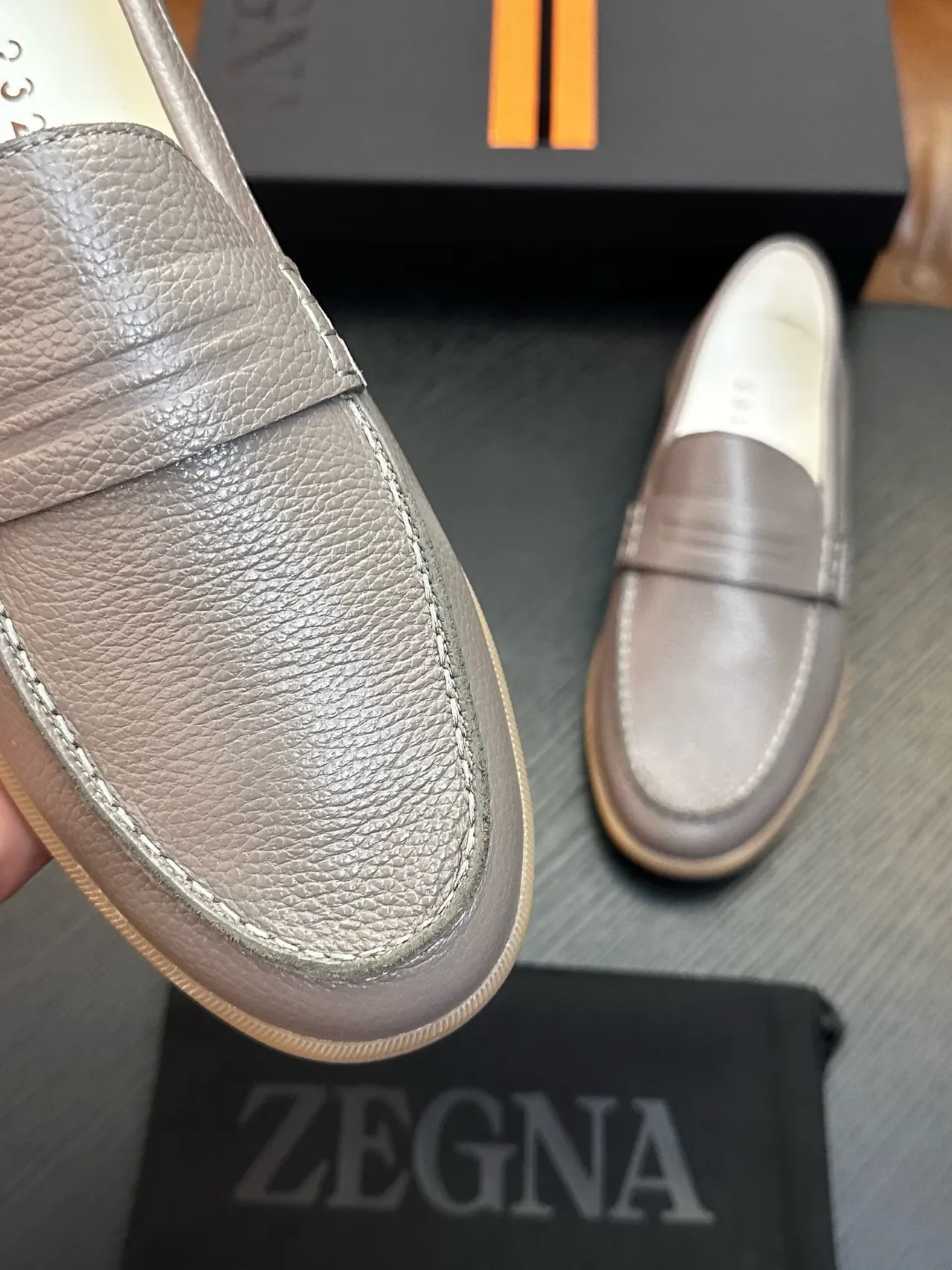 Zegna بيني لوافر رمادي جلد بيبلد نعل مطاطي 4